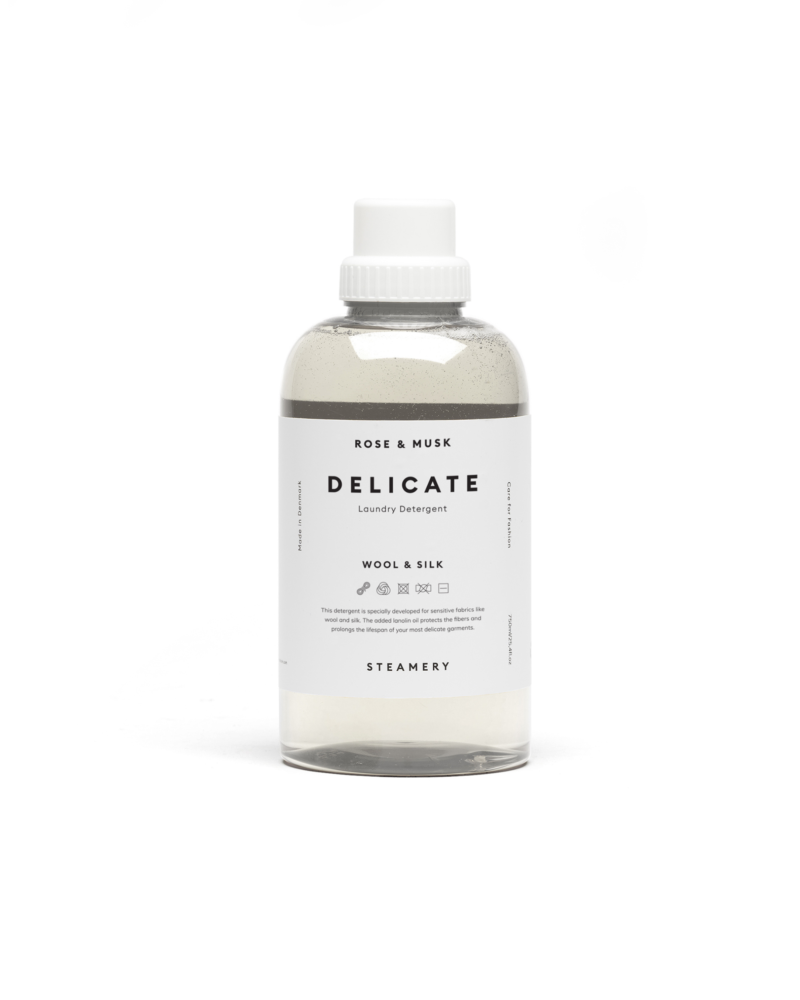 Delikatny płyn do prania jedwabiu z lanoliną